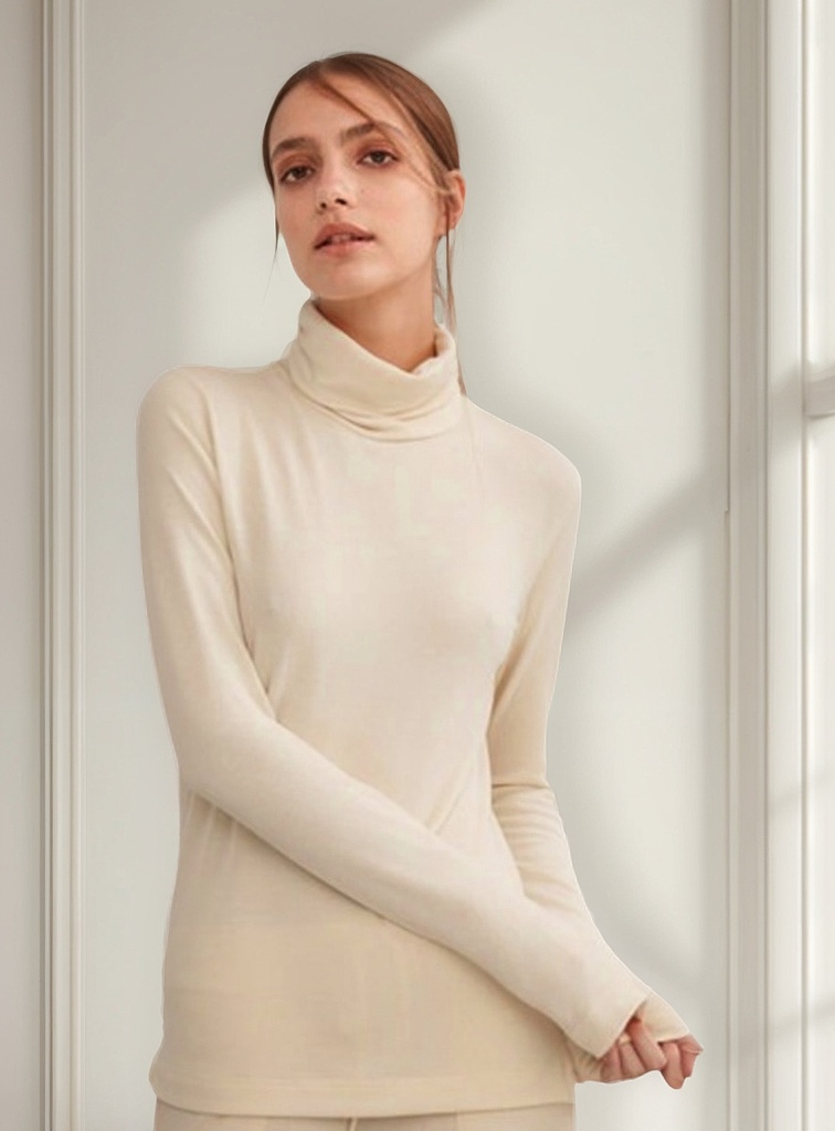 Polera De Microfibra Cuello Alto Manga Larga Cal19 Silvana